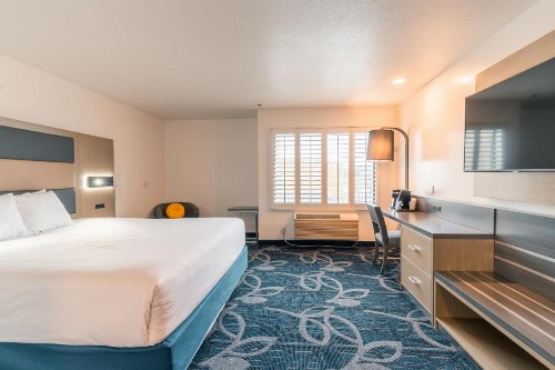 Ramada by Wyndham San Bruno SFO Airport - image 45