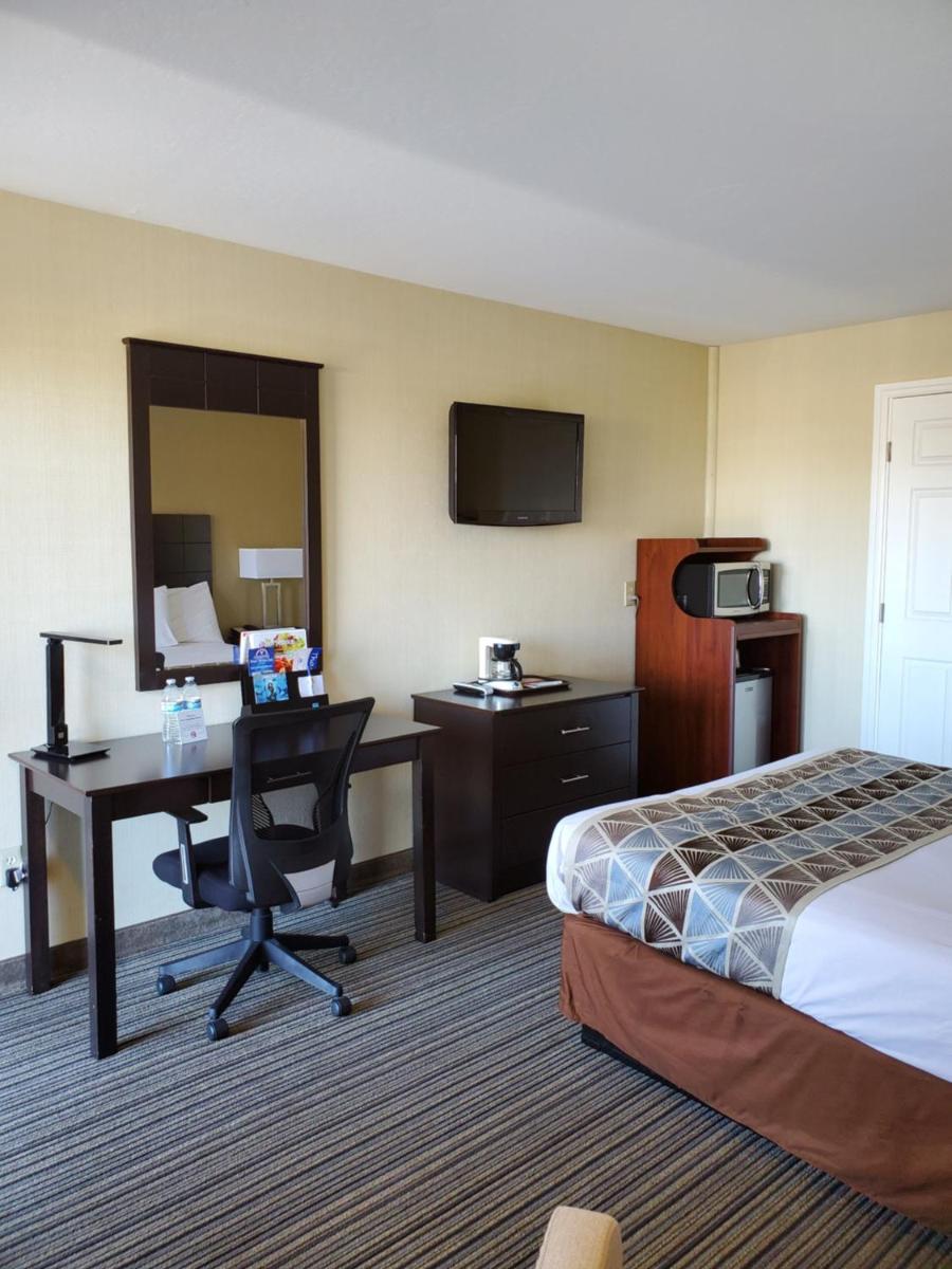 Good Living Inn - image 6