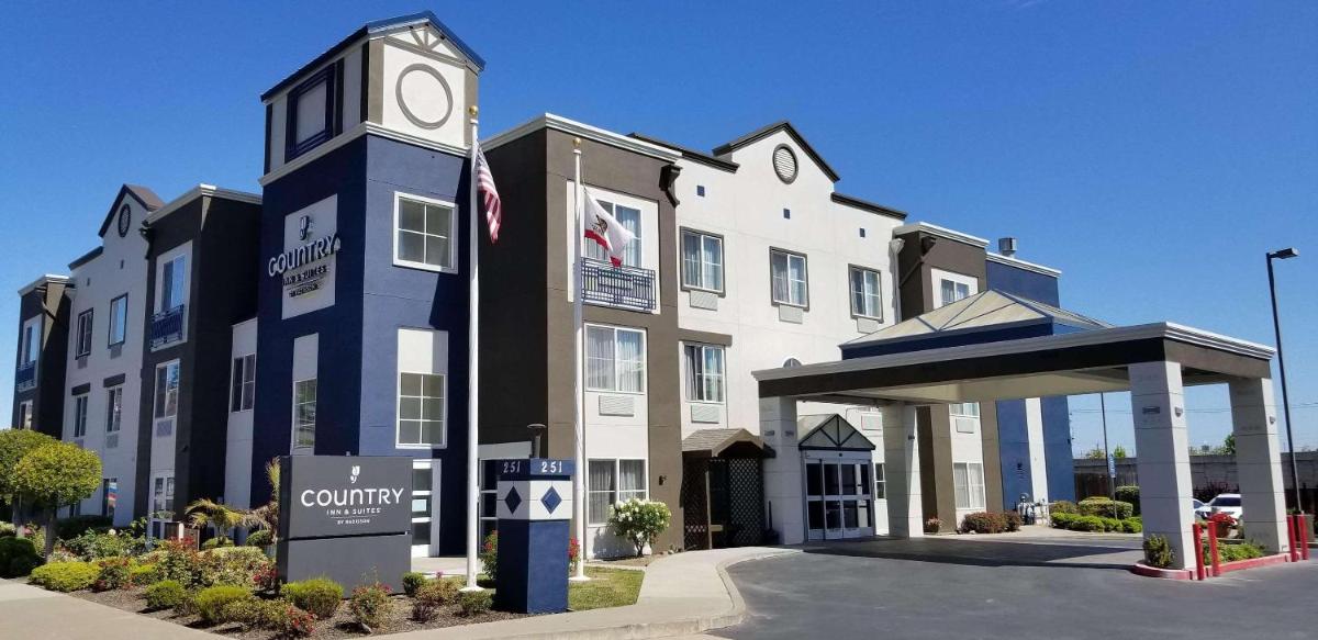 Country Inn & Suites by Radisson San Carlos CA - image 2