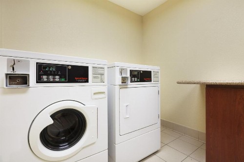 Country Inn & Suites by Radisson San Carlos CA - image 35