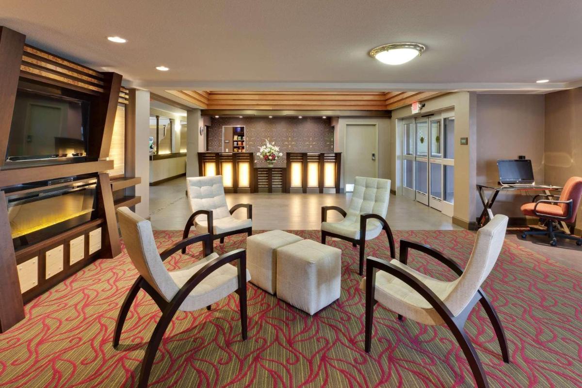 Country Inn & Suites by Radisson San Carlos CA - image 6