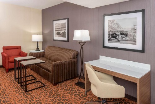 Hampton Inn & Suites San Clemente - image 21