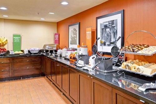 Hampton Inn & Suites San Clemente - image 23
