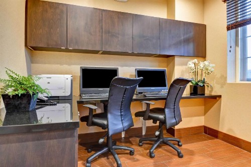 Hampton Inn & Suites San Clemente - image 5