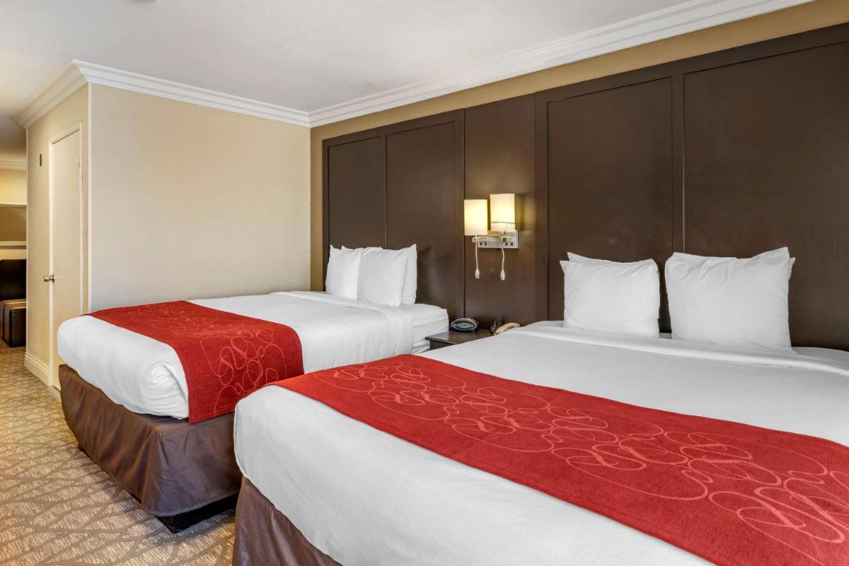 Comfort Suites San Clemente Beach - image 6