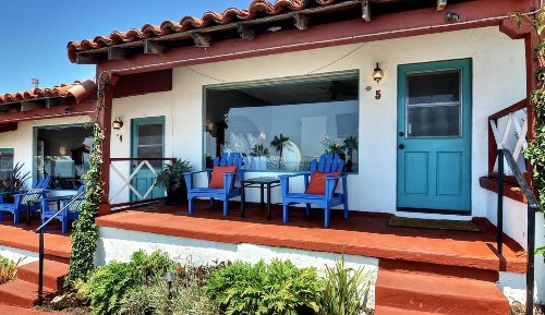 Beachcomber Inn - image 2