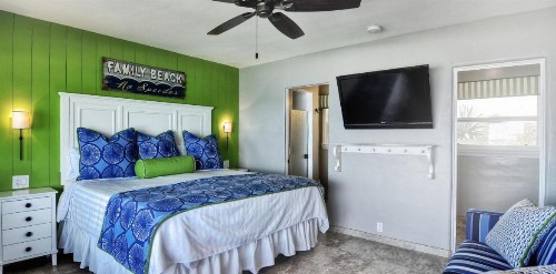 Beachcomber Inn - image 39