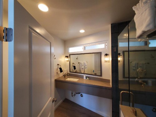 Sea Horse Resort - image 30