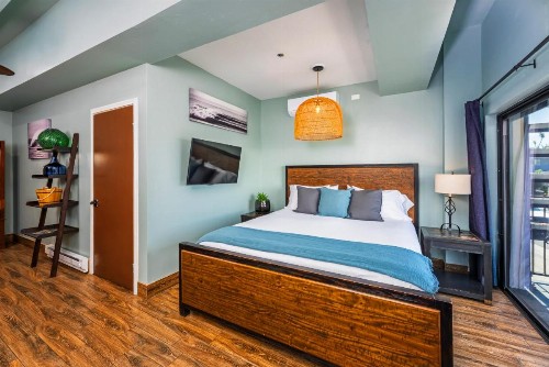 Nomads Hotel - image 23