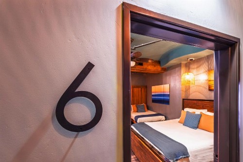 Nomads Hotel - image 6