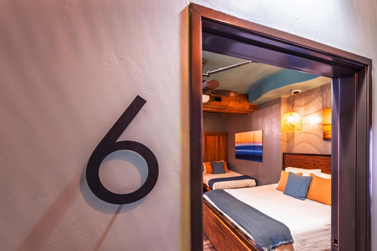 Nomads Hotel - image 6