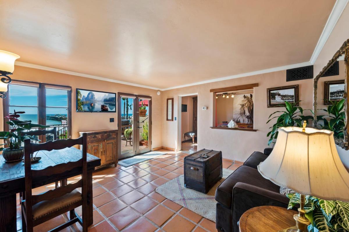 Oceanfront Hacienda - image 6