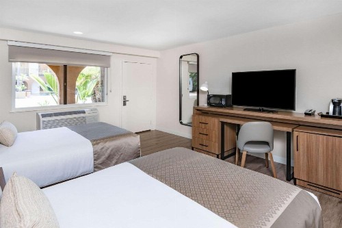 Wyndham Garden San Diego Near Seaworld - image 13