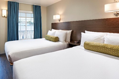 SureStay Hotel By Best Western San Diego Pacific Beach - image 5