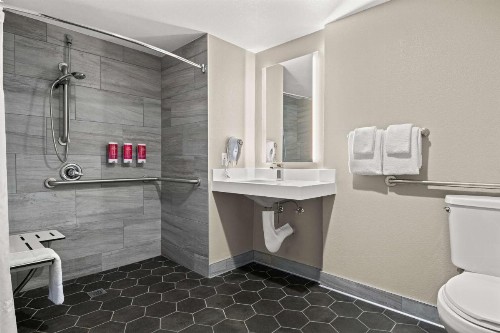 SureStay Hotel By Best Western San Diego Pacific Beach - image 6