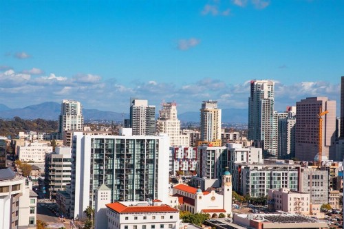 DoubleTree by Hilton San Diego Downtown - image 15