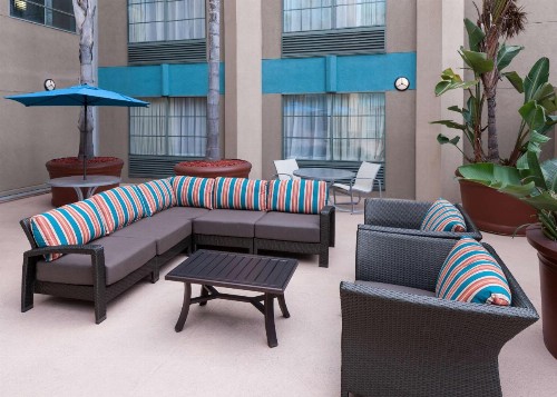 Hampton Inn San Diego Downtown - image 10