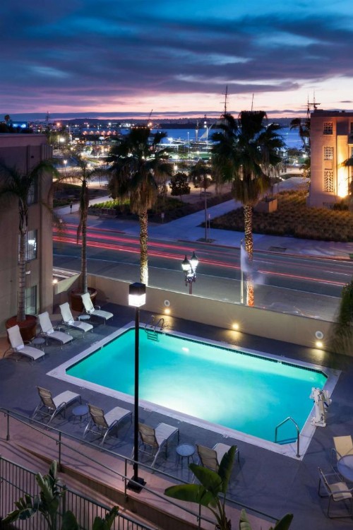 Hampton Inn San Diego Downtown - image 14