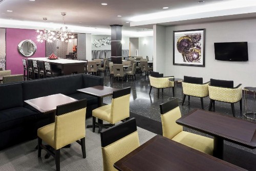 Hampton Inn San Diego Downtown - image 15