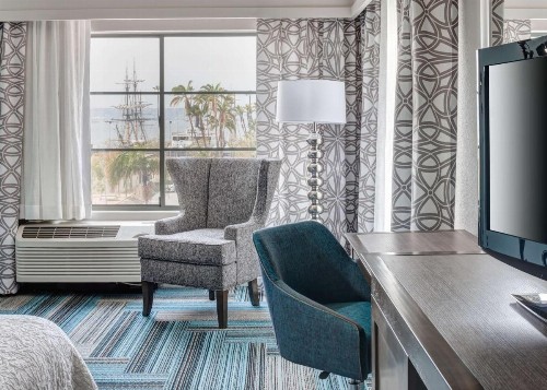 Hampton Inn San Diego Downtown - image 16