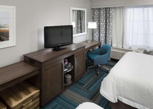 Hampton Inn San Diego Downtown - image 23