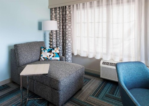 Hampton Inn San Diego Downtown - image 28