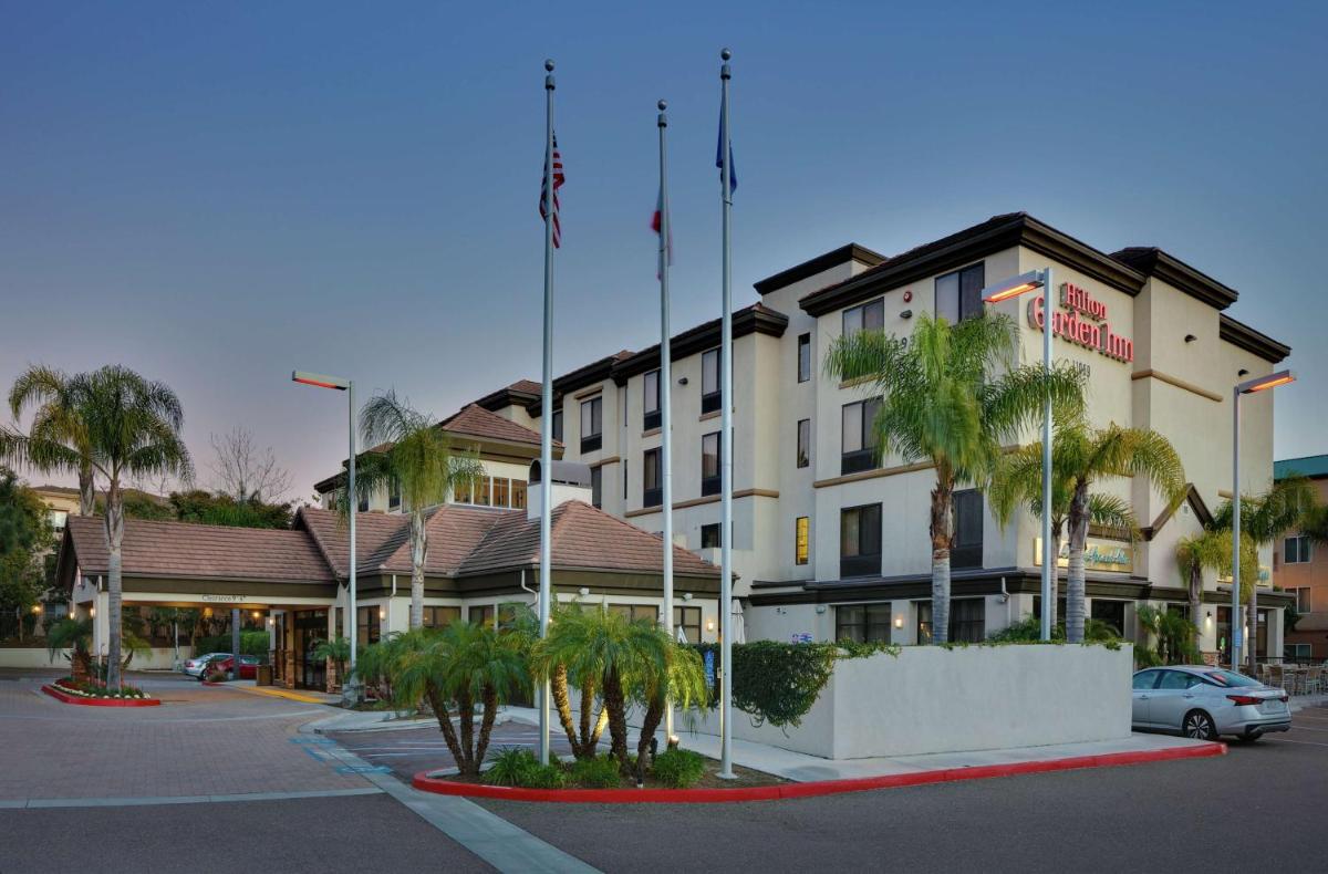 Hilton Garden Inn San Diego Del Mar - image 2
