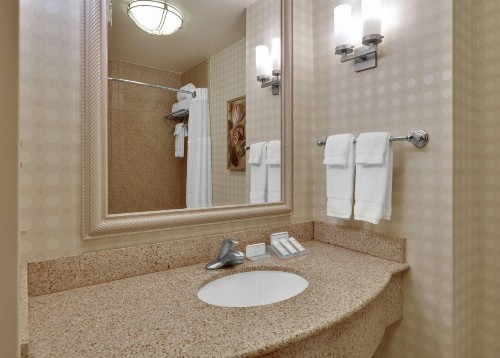 Hilton Garden Inn San Diego Del Mar - image 23