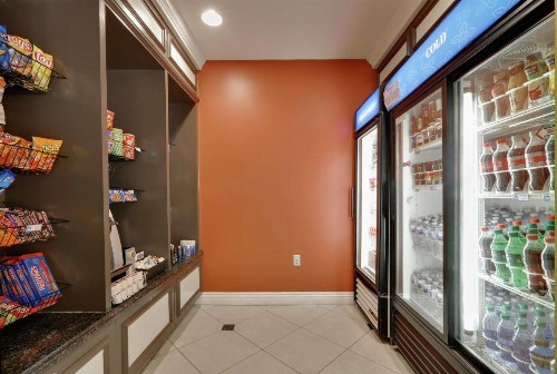Hilton Garden Inn San Diego Del Mar - image 9