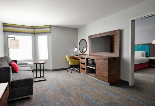 Hampton Inn San Diego/Del Mar - image 16