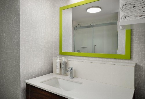 Hampton Inn San Diego/Del Mar - image 23