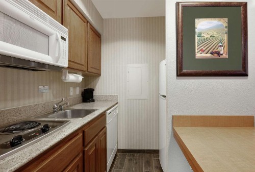 Homewood Suites by Hilton San Diego-Del Mar - image 16