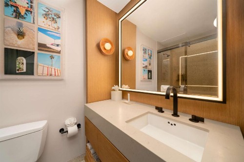 Hilton San Diego Gaslamp Quarter - image 6