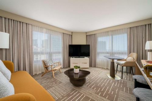 Hilton San Diego Gaslamp Quarter - image 7