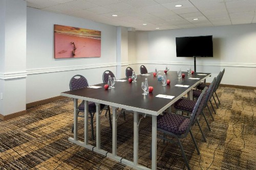 DoubleTree By Hilton San Diego Hotel Circle - image 24