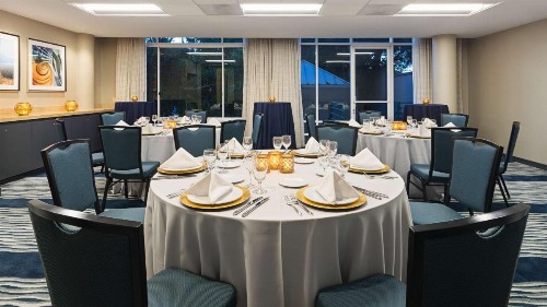 DoubleTree by Hilton San Diego Del Mar - image 41