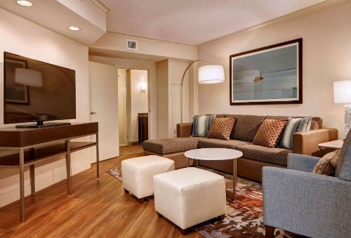 Embassy Suites by Hilton San Diego - La Jolla - image 24