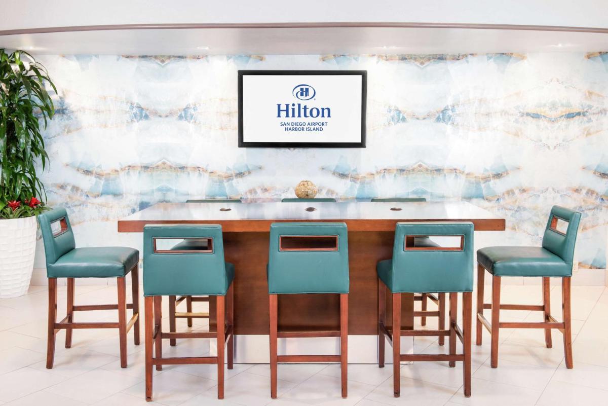 Hilton San Diego Airport/Harbor Island - image 3