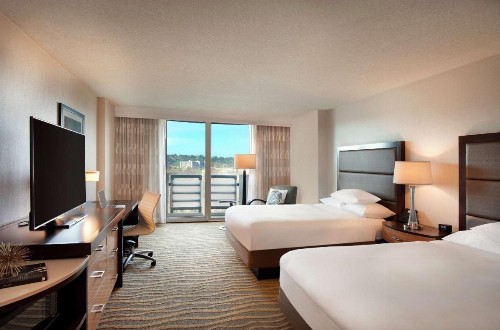 DoubleTree by Hilton San Diego-Mission Valley - image 10