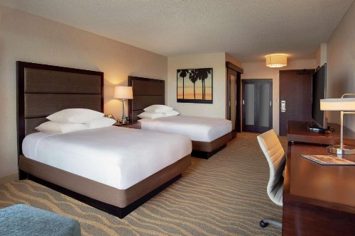 DoubleTree by Hilton San Diego-Mission Valley - image 2