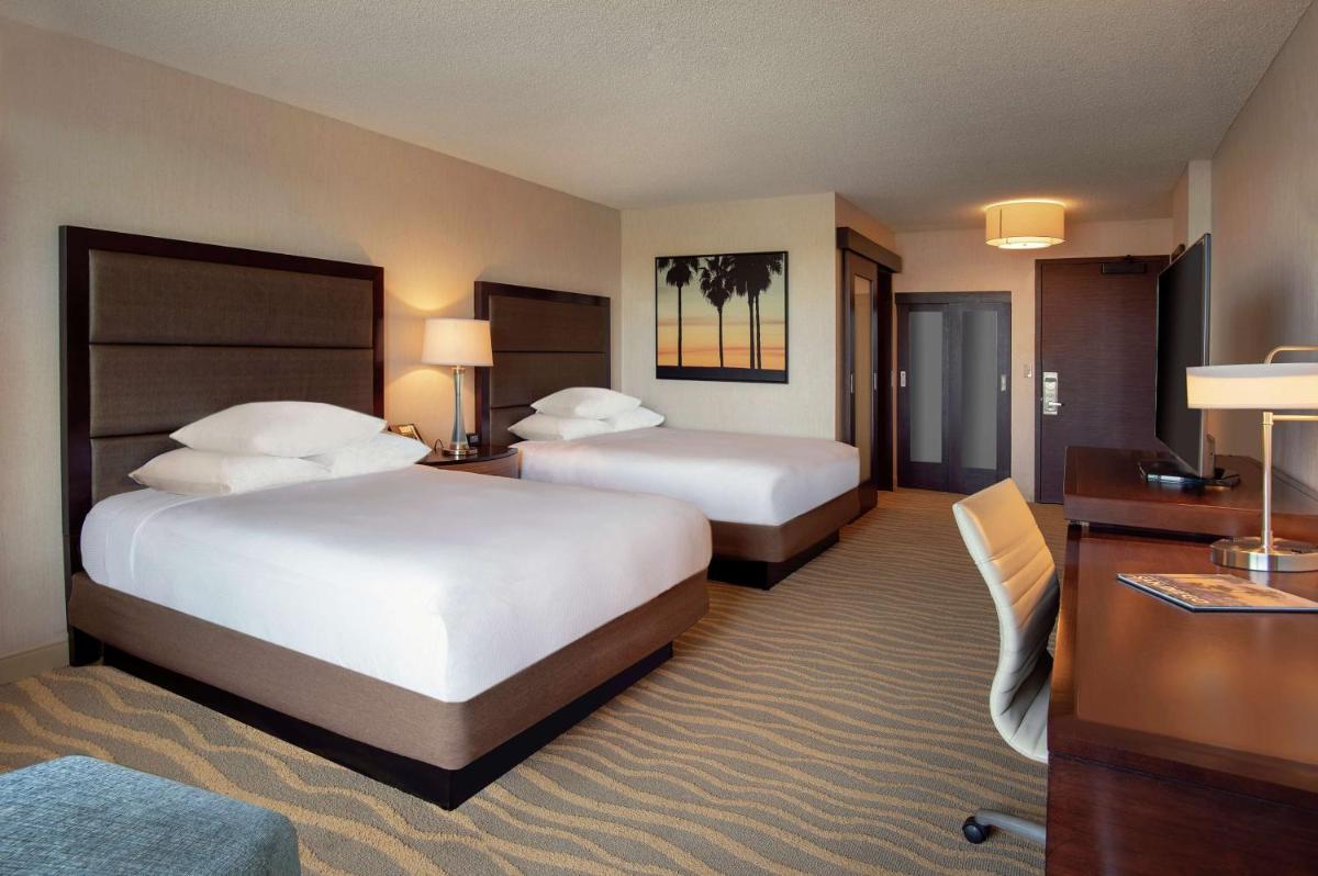 DoubleTree by Hilton San Diego-Mission Valley - image 2