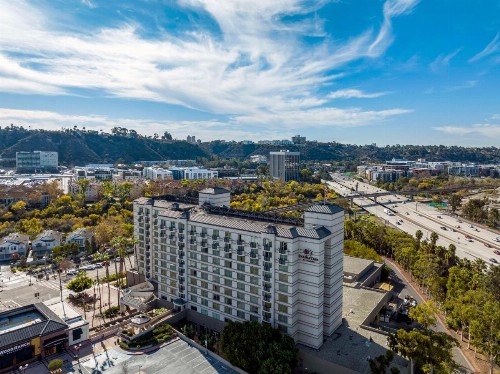DoubleTree by Hilton San Diego-Mission Valley - image 32