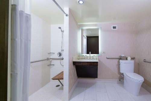 DoubleTree by Hilton San Diego-Mission Valley - image 40
