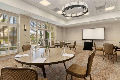 DoubleTree by Hilton San Diego-Mission Valley - image 48