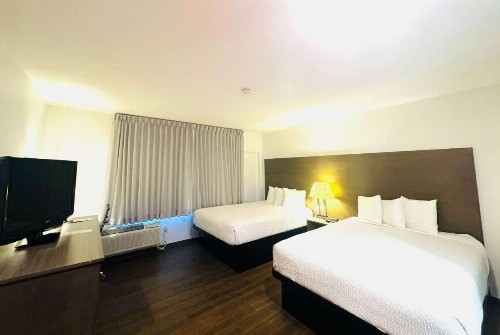 Ramada by Wyndham San Diego Airport - image 14