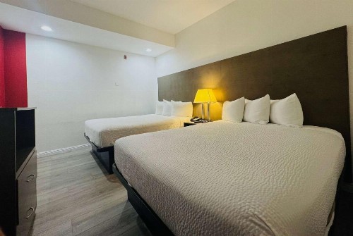 Ramada by Wyndham San Diego Airport - image 49
