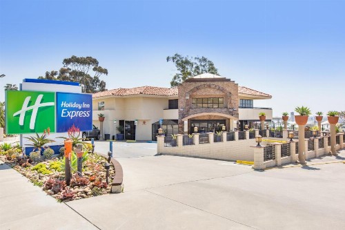 Holiday Inn Express Hotel & Suites San Diego Airport - Old Town an IHG Hotel - image 13
