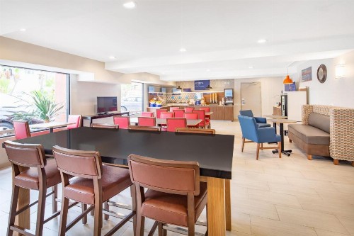 Holiday Inn Express Hotel & Suites San Diego Airport - Old Town an IHG Hotel - image 36