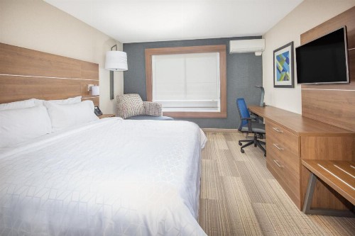 Holiday Inn Express Hotel & Suites San Diego Airport - Old Town an IHG Hotel - image 45