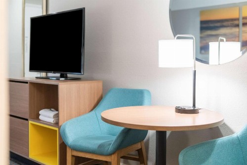 Days Inn by Wyndham San Diego Hotel Circle - image 21